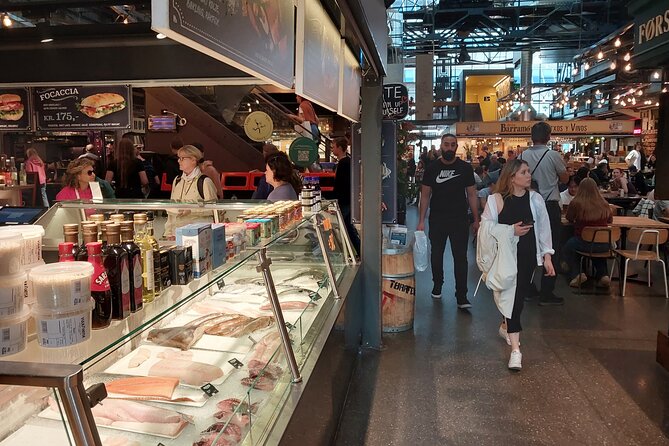3 Hours Walking Tour for Great Food in Oslo - Vegetarian and Meat Lovers Both Get a Real Story