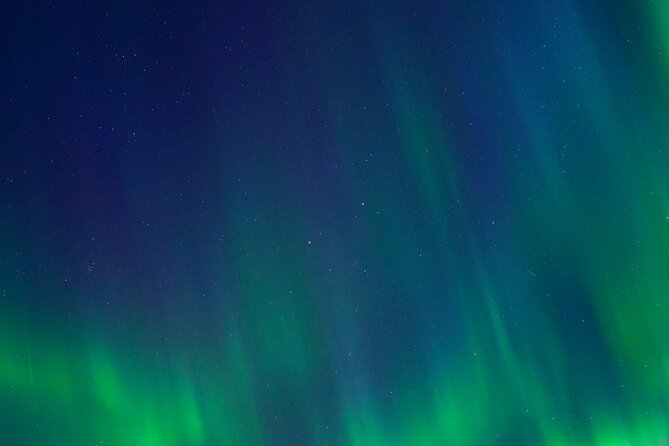 4 Hour Aurora Tour Photos Snacks and Warm Drinks Included - The included warmth, snacks, and comfort setup