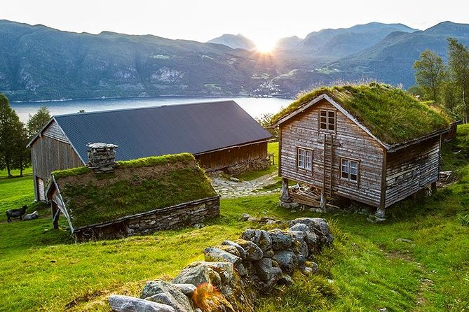 6 Day Fjord Kayaking Trip Norway - Price and value: what $2,199.47 buys you