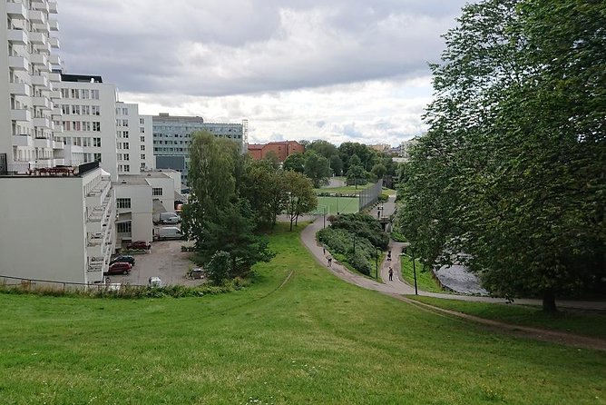 Akerselva River Meander: A Self-Guided Audio Tour - Street art along the water: where the names matter