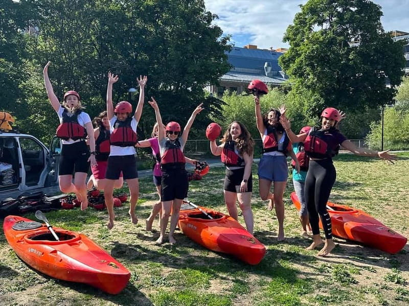 Akerselva River: Urban Paddling Adventure Kayak Tour - The 500m tunnel moment, what it feels like and how to handle it