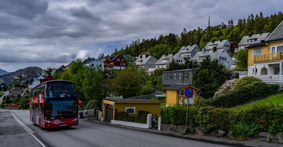 Alesund: City Sightseeing Hop-On Hop-Off Bus Tour - Alesund by Bus: What the 80-Minute Loop Really Covers