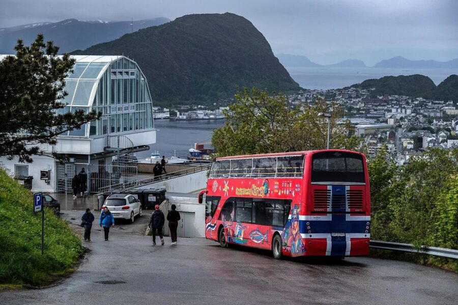 Alesund: City Sightseeing Hop-On Hop-Off Bus Tour - Where to Start at the Cruise Terminal (and Redeem Smartly)