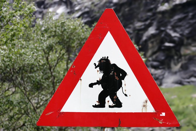 Alesund Shore Excursion: From Fjords to Trolls - The fjord photo stop at Kokarsteinen bakery