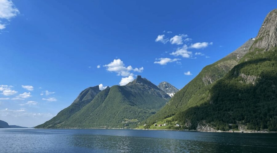 Ålesund Sightseeing Cruise - Onboard Guide Commentary: Enjoy It, But Adjust Your Expectations