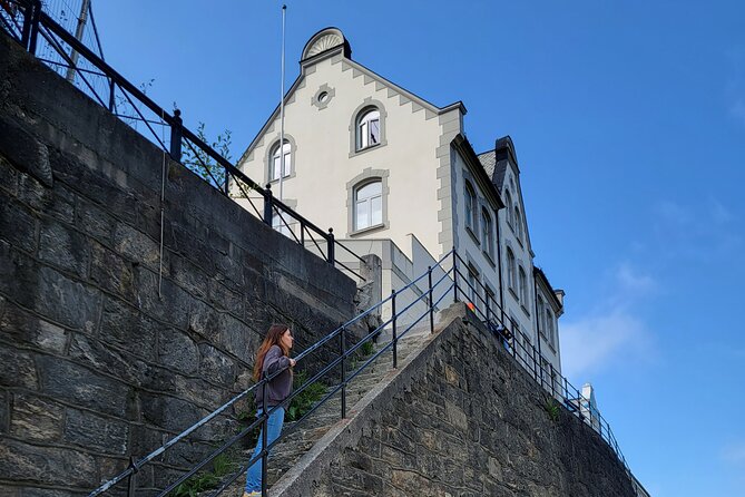 Ålesund Two Hour Walking City Tour - Starting at Kongens gate, then walking straight into the story