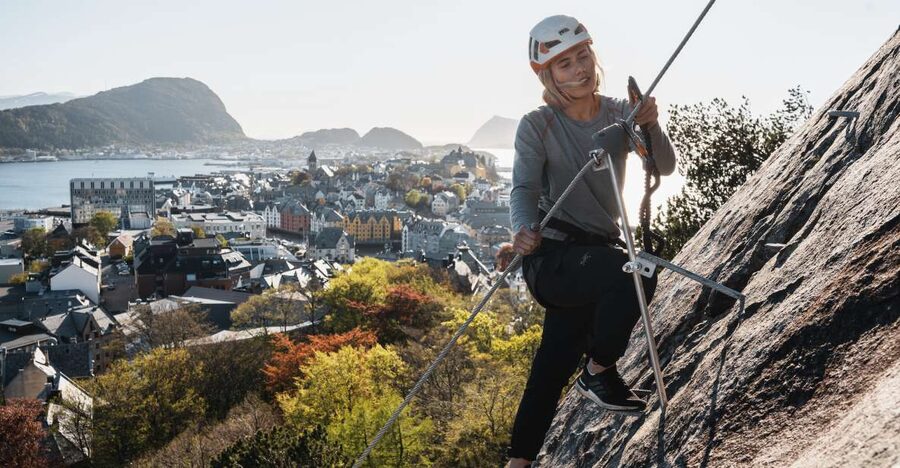Ålesund: Via Ferrata tour - Should You Book the Ålesund Via Ferrata to Fjellstua?