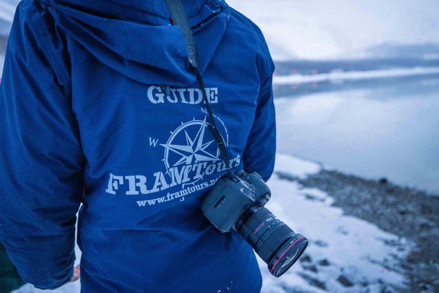 Arctic hike on Kvaløya Island with drinks and snacks - Who this snowshoe hike fits best (and who should skip)
