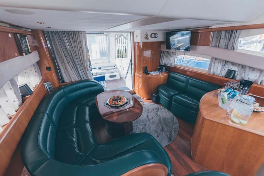 Arctic Whale Watching: Tromsø to Skjervøy in Comfort - Yacht Leah William: warm, practical, and actually built for winter