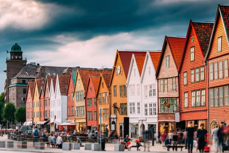 Bergen: Authentic Morning Walking Tour - Key things to know