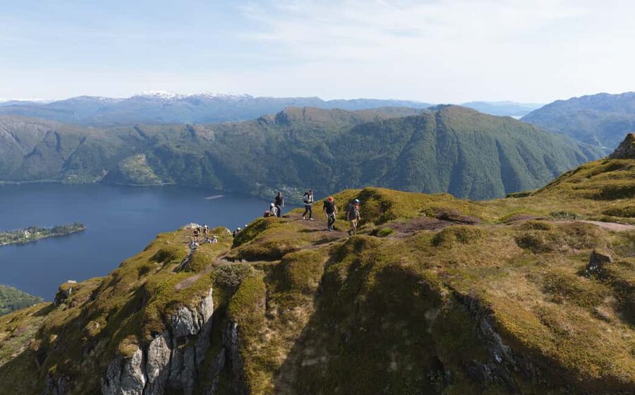Bergen: Fjord Hiking - The hike itself: rugged footing, steady ascent, big views