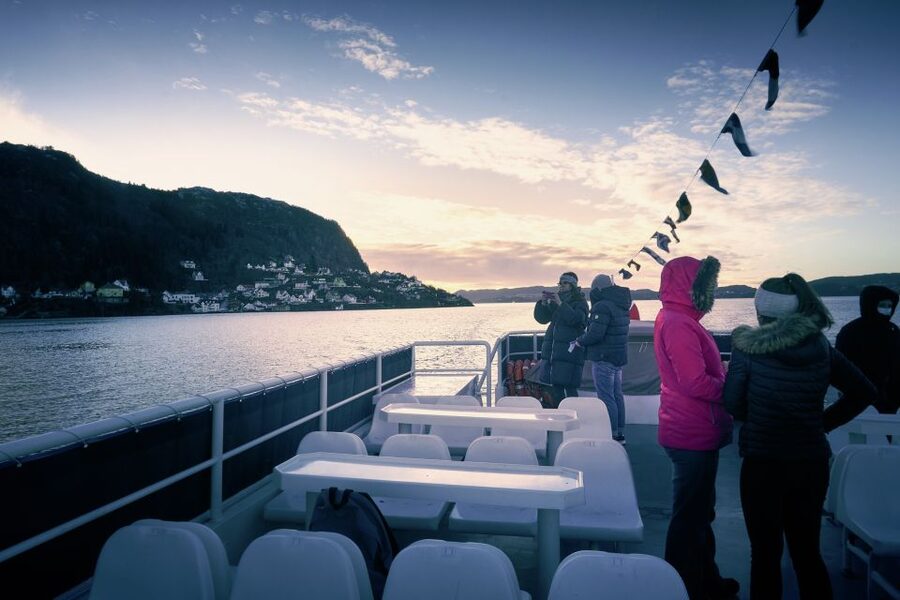 Bergen: Mostraumen Fjord Cruise, Mt Fløyen, City Sightseeing - Mostraumen Fjord Cruise: the water gives you the scale