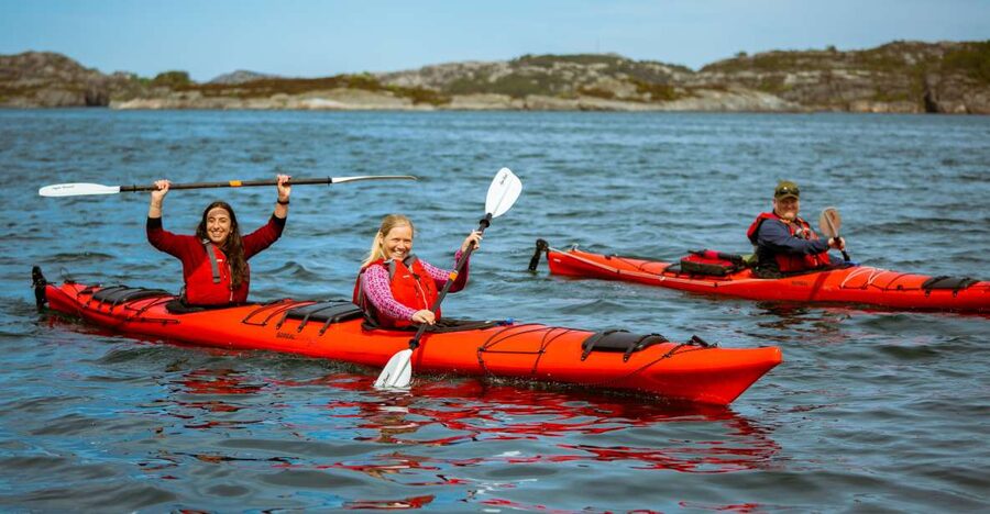 Bergen: Øygarden Islets Guided Kayaking Tour - Øygarden islets: the Bergen kayak trip that feels far from the city