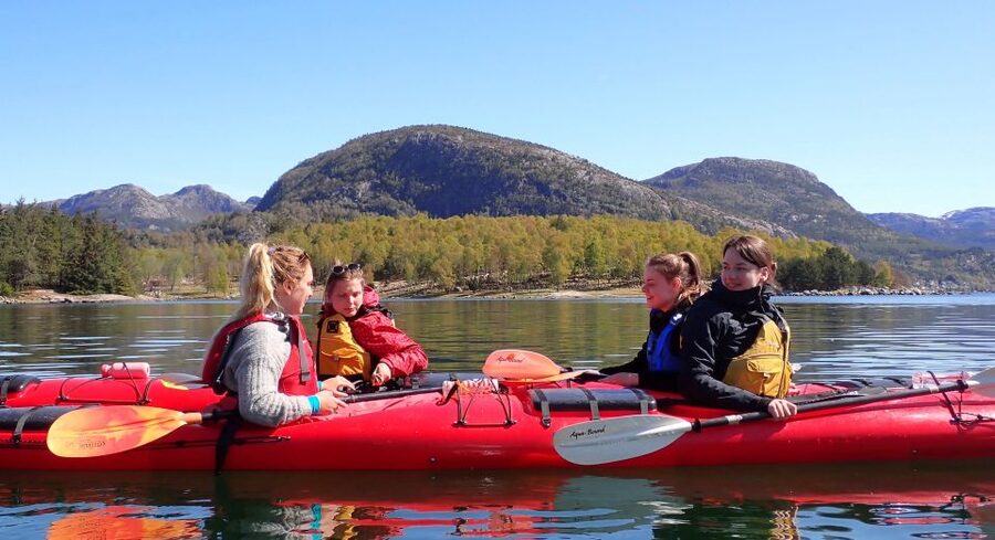 Bergen: Øygarden Islets Guided Kayaking Tour - Beginner safety on stable double kayaks (no experience needed)
