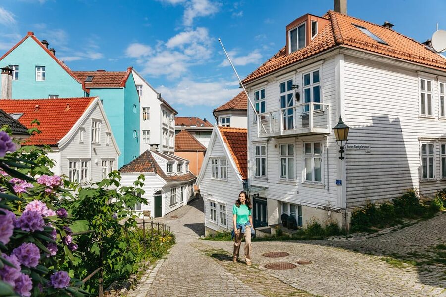 Bergen: Past & Present Small Group Guided Walking Tour - Bergenhus Fortress: the history engine behind the whole tour