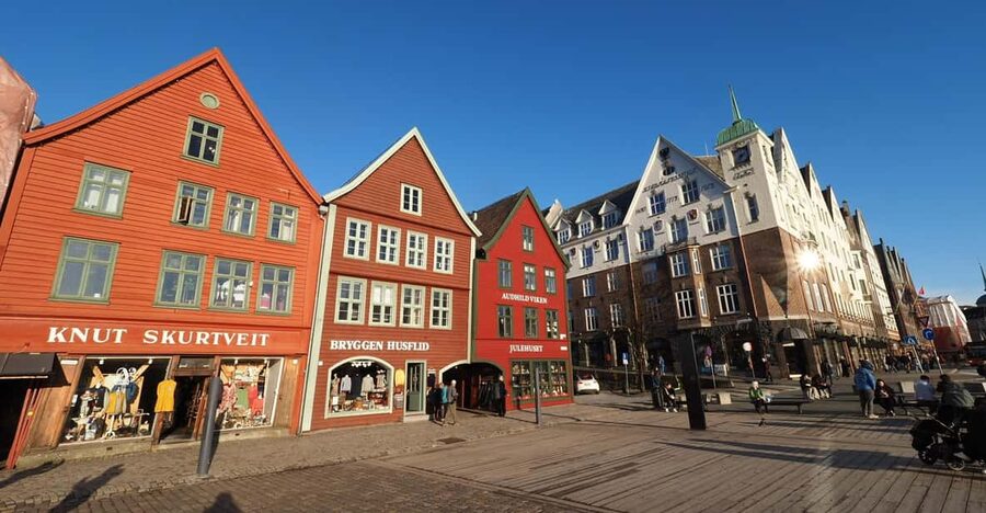 Bergen: Private tour in your own language - Your language guide, pickup in Bergen, and a route that can flex