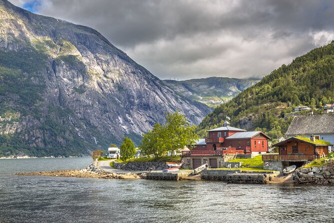 Bergen : Private Waterfalls and Wonders Tour in Norway - Eidfjord Lunch Break and the SIMA Hydropower Angle