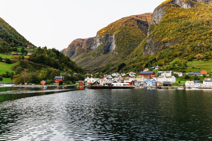 Bergen: Self-Guided Round-Trip Full-Day Excursion - Key highlights at a glance