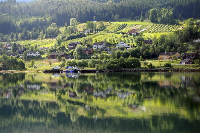 Bergen: Self-Guided Roundtrip (Sognefjord Cruise 5h & Flamsbana) - Bergen to Flåm in a Day, Without the Group-Excursion Drag