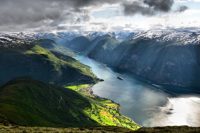 Bergen to Sognefjord Private Roudtrip with Cruise and Flasmbana - Private Bergen to Sognefjord in 11 hours: what makes it worth your time