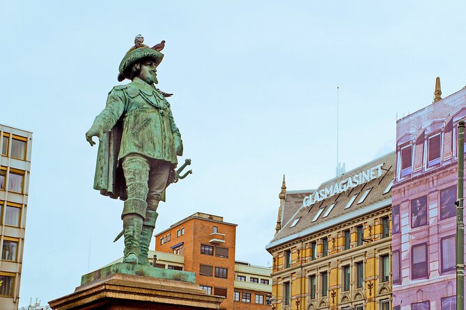 Best of Oslo Guided Walking Tour - Opera House views, Oslo’s oldest district, and the market square