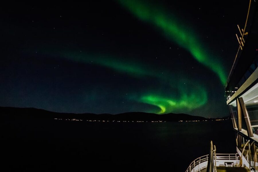 Bodø: Northern Lights Cruise - What the Guide Adds When the Sky Gets Interesting