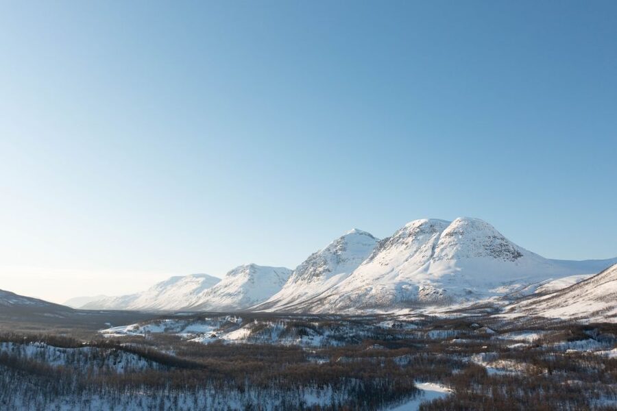 Breivikeidet: Cross-Country Skiing & Husky Visit - Tromsø to Breivikeidet, the Ride Sets the Tone