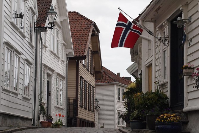 Discover Sensational Stavanger: Self-Guided Audio Tour - Stop 2: Stavanger Cathedral, a 10th-century anchor