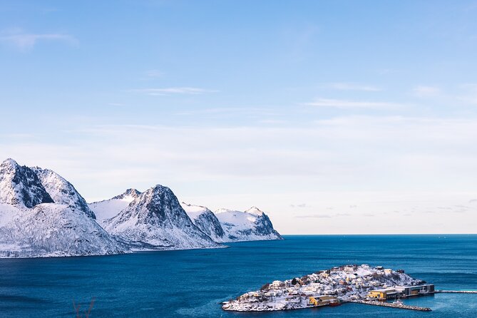 Discovery tour of the island of Senja and Kvaløya from Tromsø - What you eat on the go: lunch, snacks, and staying comfortable