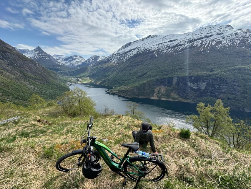 E-bike Tour in Geiranger, Norway - Electric assist on steep grades: you still pedal, but you control the effort