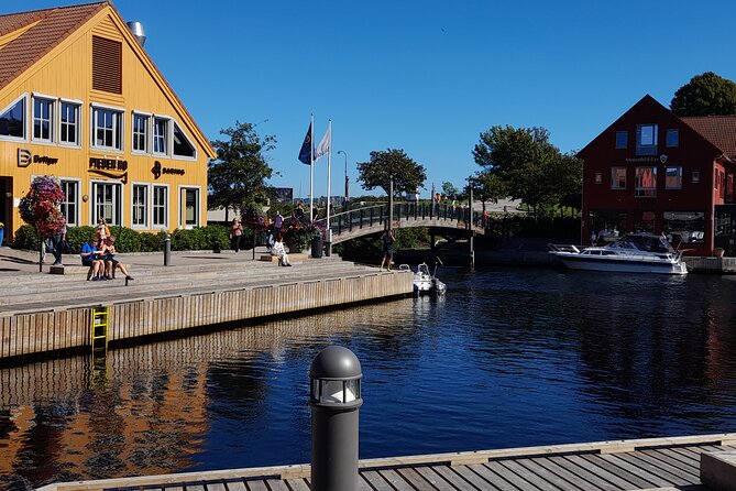 e-Scavenger hunt Kristiansand: Explore the city at your own pace - Along the boulevard: marina views that make the walking easier