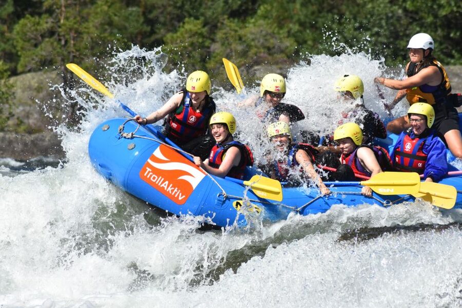 Evje: White Water Rafting Trip on Norway's Warmest Rivers - Byglandsfjord dam start: a fjord warm-up with a payoff view
