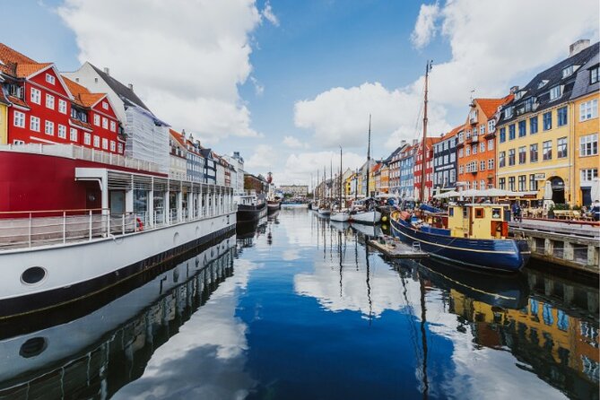 Exclusive Guided & Customized Private Oslo City Tour in Limo - A private limo day, made for moving fast in Oslo