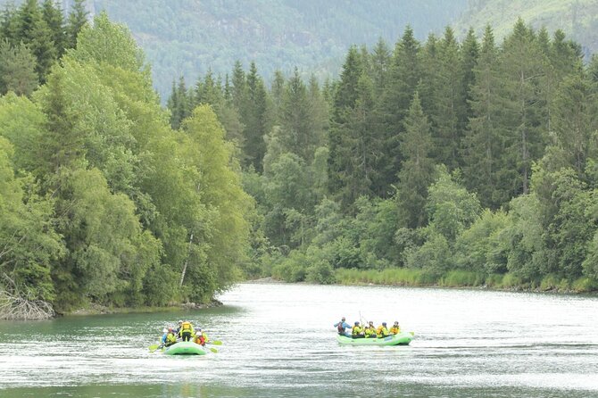 Family Rafting Grade 2 - Logistics that matter for families: meeting point, transport, and private setup