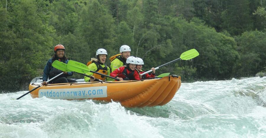 Family Rafting - Voss - Family-Friendly Whitewater on the Raundal River in Voss