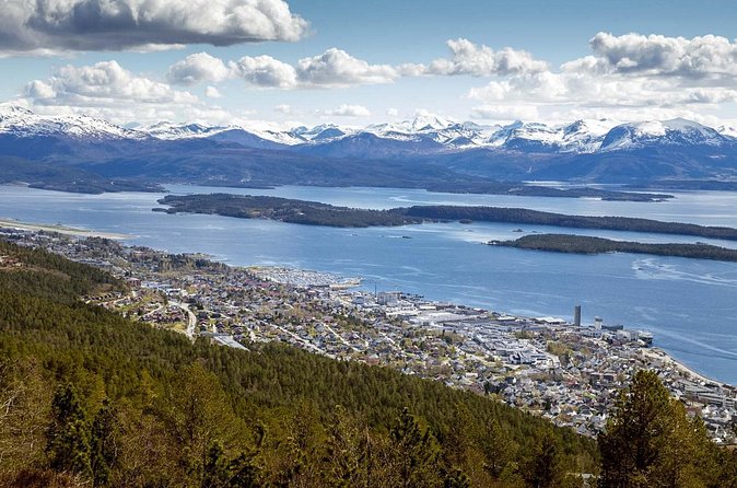Fishing village Bud and Atlantic Ocean Road in Molde - Farstadsanden’s northernmost sand dunes and a beach break