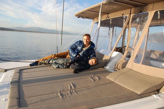 Fjord Cruise with Luxury Catamaran in Tromso - Guide energy: Skipper Per and the power of local stories