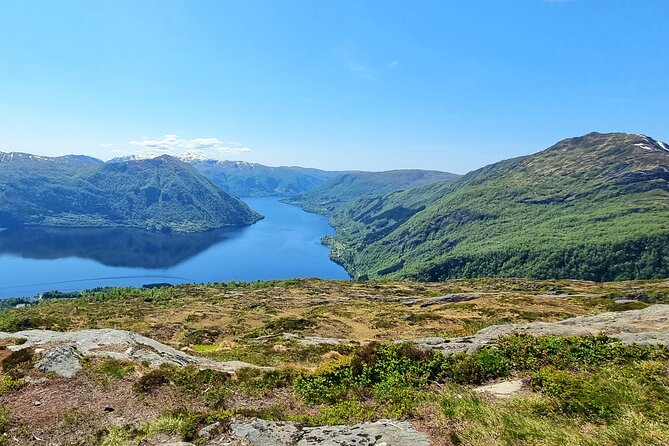 Fjord Hiking - Public tour - Summit time: Norwegian snacks, coffee, and fjord panoramas