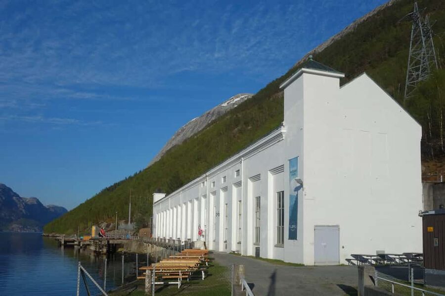 Flørli 4444: RIB & Hike - The staircase experience: 4444 steps, wood underfoot, and steady work