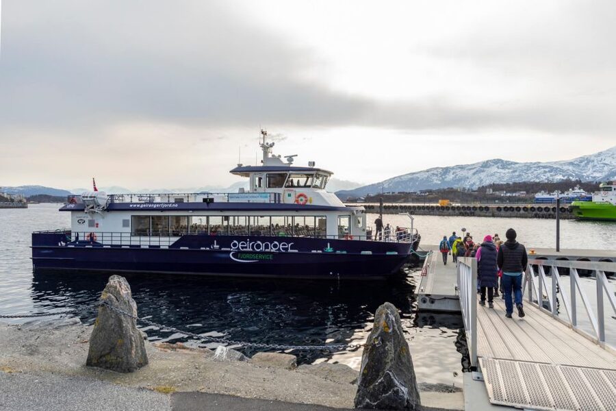 From Ålesund: Winter Fjord Cruise to Geirangerfjord - How Winter Changes Geirangerfjord (And Why You’ll Notice)