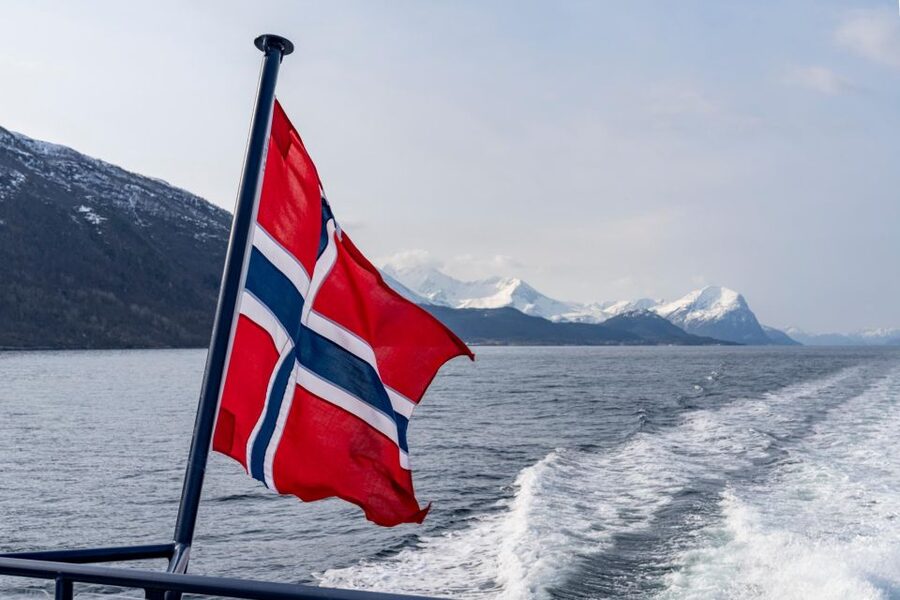 From Ålesund: Winter Fjord Cruise to Geirangerfjord - The Waterfall Walk (327 Steps): Worth It, But Only If You’re Ready