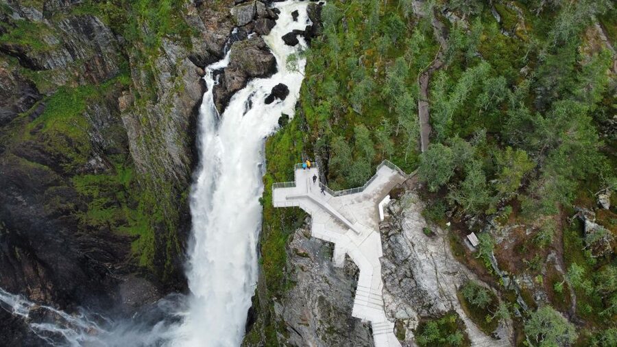 From Eidfjord: Vøringfossen Waterfall Nature Tour with Guide - The return into Eidfjord, plus what you can do with the extra time