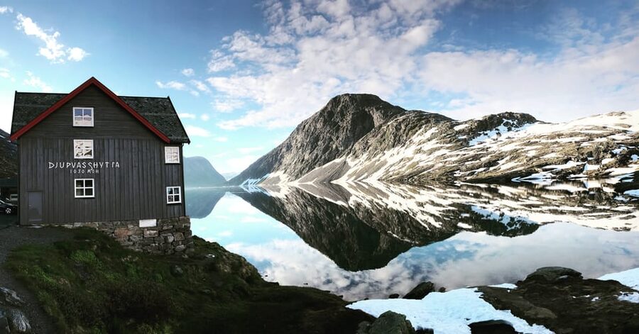 From Hellesylt: The Best of Geiranger Shore Excursion - Djupvatn Lake and Dalsnibba: the altitude payoff