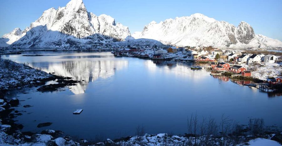From Leknes City/Port: Private Lofoten Tour with Transfer - Ramberg to Reinefjord: Hamnøy and Reine From the Right Angle
