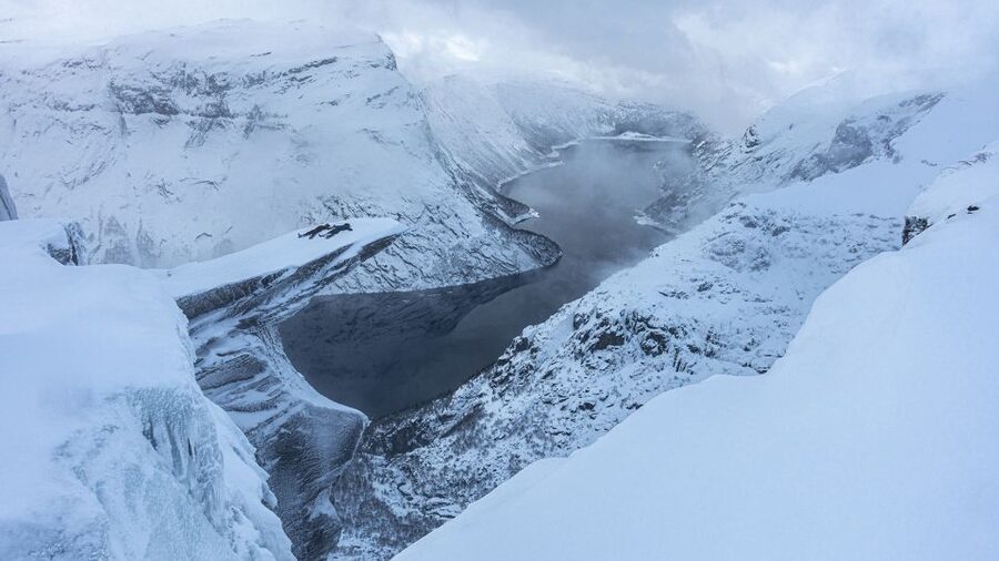 From Skjeggedal: Trolltunga Sunset Winter Overnight tour - Getting to Trolltunga at sunset, without the crowds