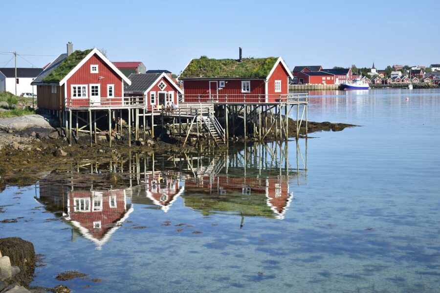 From Svolvaer: Private Lofoten Islands Tour with Transfer - Private Lofoten touring from Svolvaer, what the 7.5 hours feel like