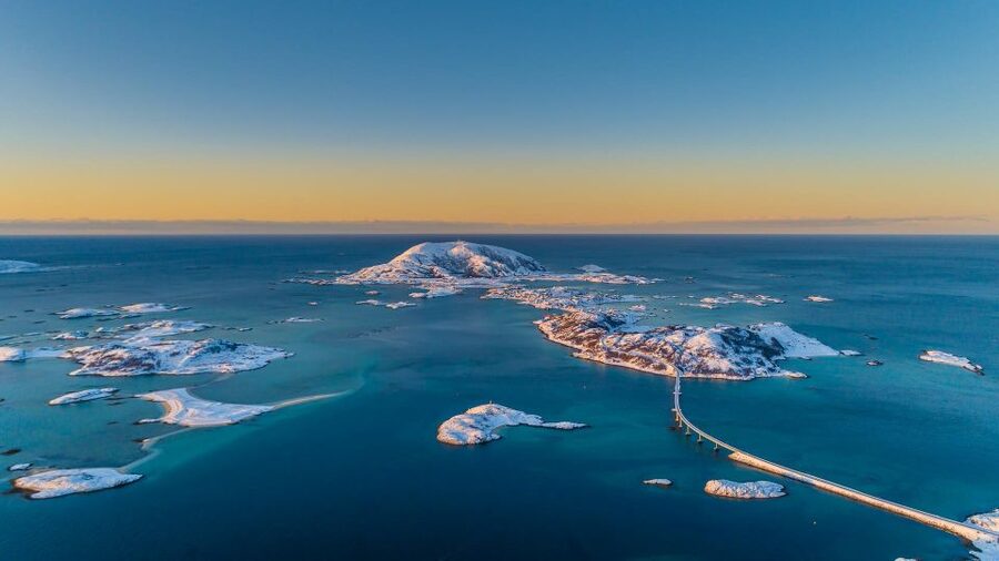 From Tromsø: Arctic Wildlife & Fjord Sightseeing Tour by Car - Sommarøy village time and Arctic Hotel lunch break
