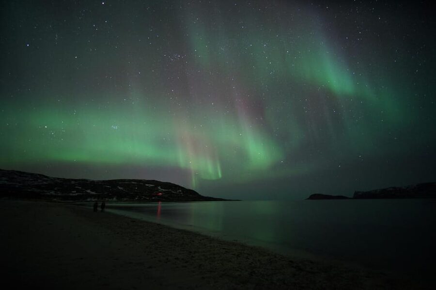 From Tromsø: Aurora Bus Tour with Snacks, Photos, and Drinks - Thermal suits, hot chocolate, and cold-weather sanity tips