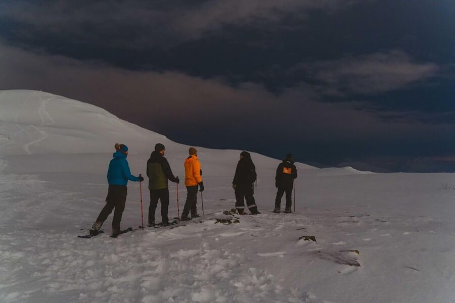 From Tromsø: Evening Fjellheisen Snowshoe Hike and Cable Car - Why Fjellheisen works for northern lights nights