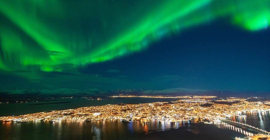 From Tromsø: Evening Fjellheisen Snowshoe Hike and Cable Car - Your guided snowshoe hike: pacing, first-timer help, and safety